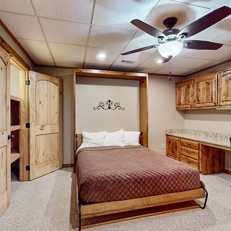 Bougie Bear Cabin Morganton ภายนอก รูปภาพ